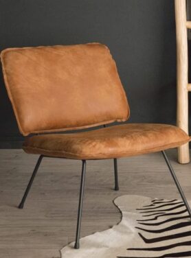 Madam Stoltz houten lounge stoel Pure Wood Madam Stoltz houten lounge stoel Pure Wood