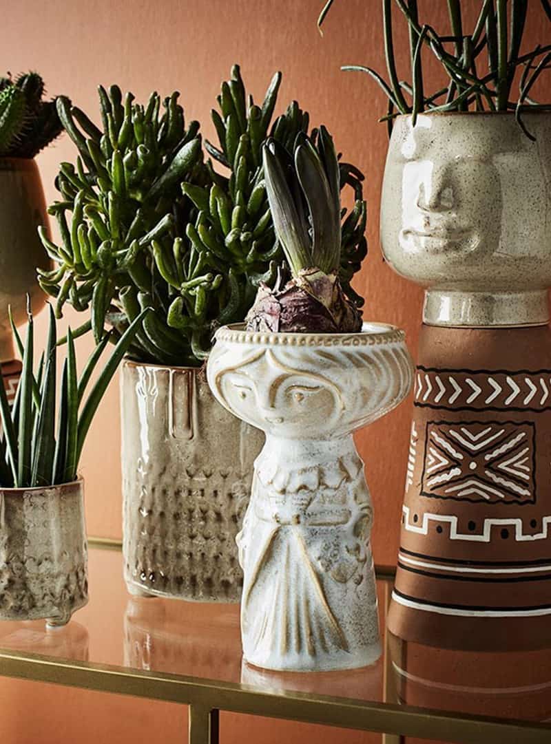 Women vase Women vase