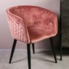 mace stoel roze velvet glans zwarte poten