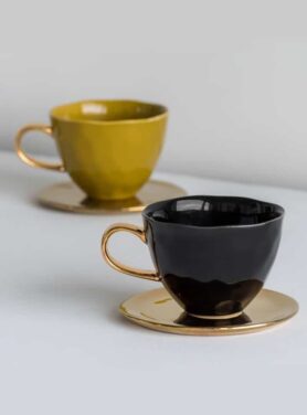 Kopje met goud detail en zwart