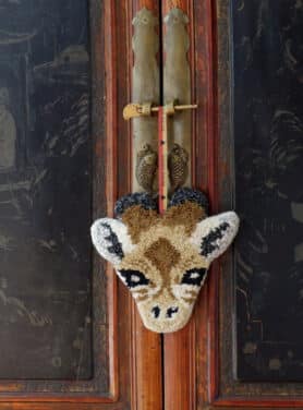 Giraf Hangertje Doing Goods