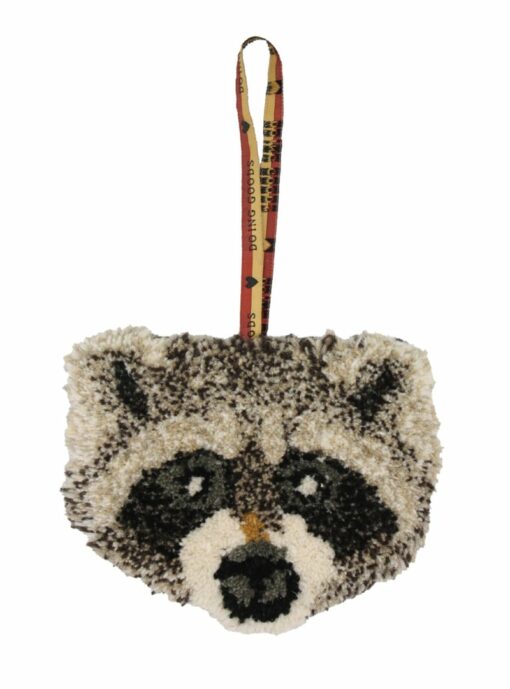 wandhanger-rocky-racoon-2