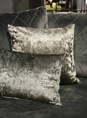 Claudi-sierkussen-esta-dark-taupe