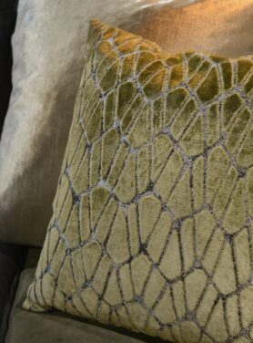 Claudi-sierkussen-rodolfo-gold-2