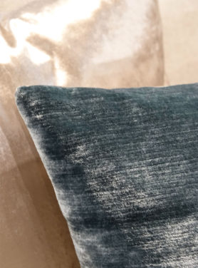 Alvy Iced Blue Detail