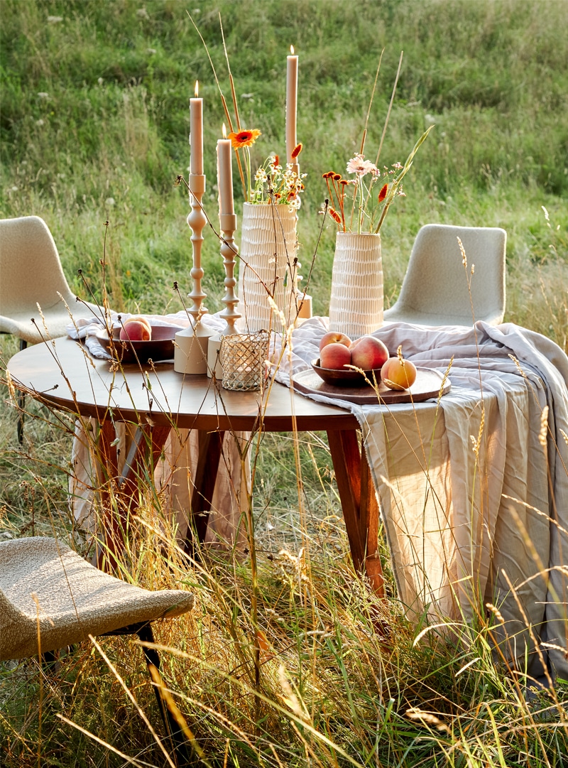 Windlichtje Op Picknick Tafel