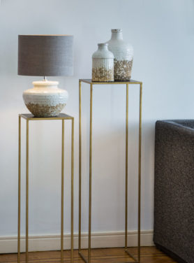 Gouden zuilen set met tafellamp en vaasjes