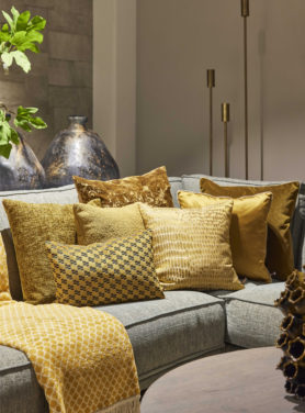 Constanze Mustard Exclusive Claudi Sierkussen 3