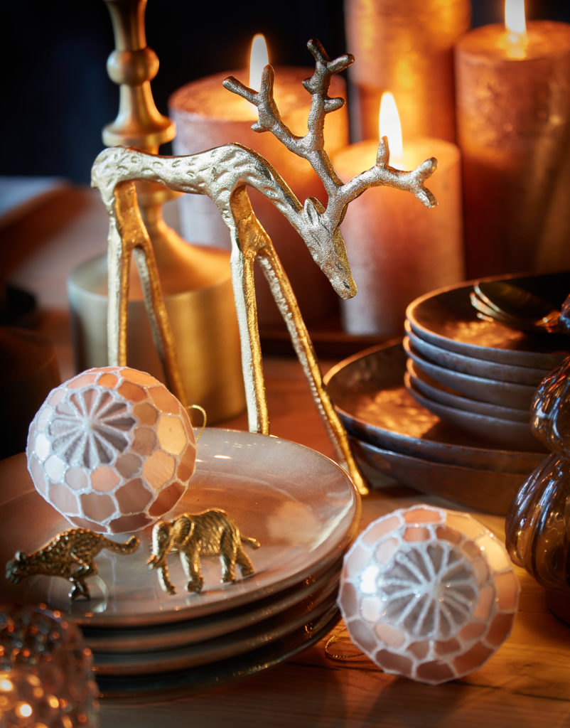 Servies Kersttafel Decoratie