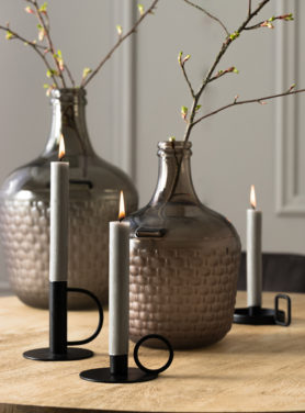 Metalen kandelaar zwart