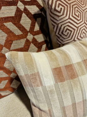 Nora Ash Rose Detail