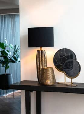 Zwart Marmeren Ornament Op Gouden Voet