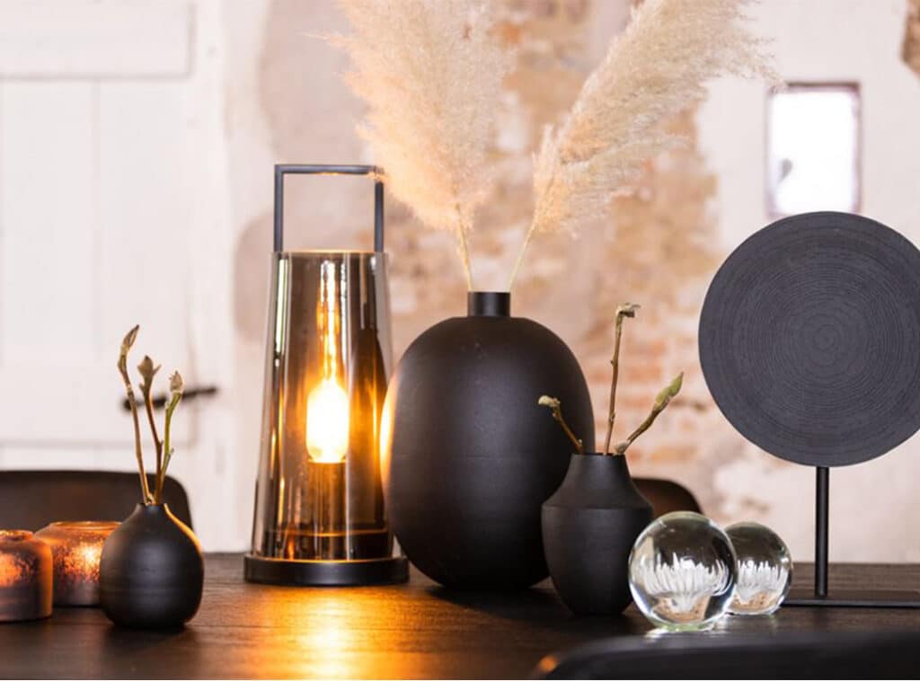 Woonaccessoires zwart industrieel