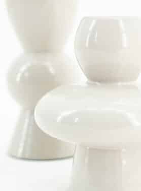 Beige Kandelaar Met Ronde Vormen