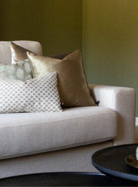 Claudi sierkussens groen wit geruit goud en brons glimmend