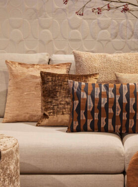 Gestreept Structuur Claudi Sierkussen Brons Roze Nude Kleur