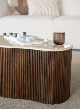 Salontafel Met Bruin Houten Onderkant En Marmeren Blad