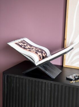 Houten boekensteun zwart met koffietafelboek