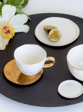 Wit Servies Met Gouden Details