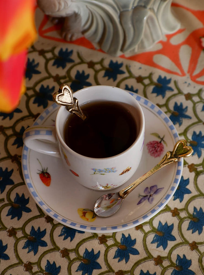 Gouden Lepeltjes Geserveerd Bij Een Kopje Koffie