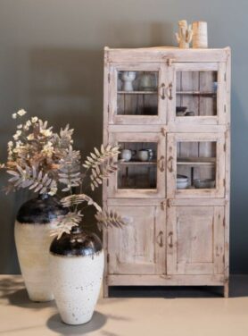 Twee Grote Vazen Voor Beige Landelijke Unieke Kast