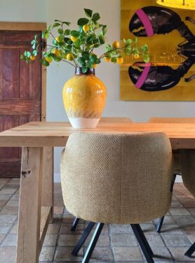 Gele Vaas Met Patronen