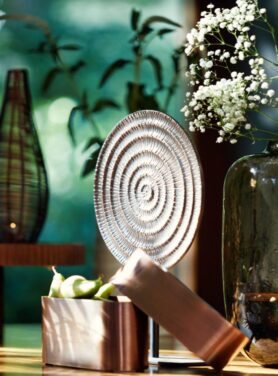 Ornament Antiek Koper Met Zwarte Voet