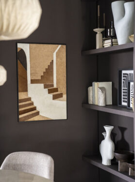 Beige Kleurig Schilderij Met Trappen En Zwarte Rand