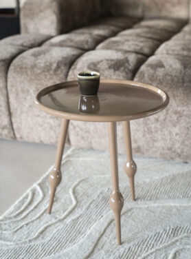 Salontafel Beige Met Bolling In Poten Rond