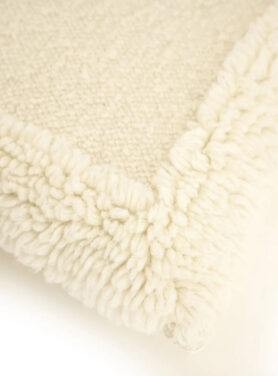 Fluffy Buitenkant Sierkussen Wit Naturel Beige